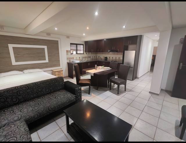11 BEDROOM HOUSE FOR SALE IN GLENASHLEY